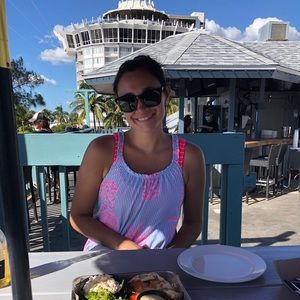 Meet your Posher, Alyssa